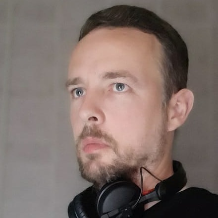 Gary Lamont DJ playing at $event->title() }}