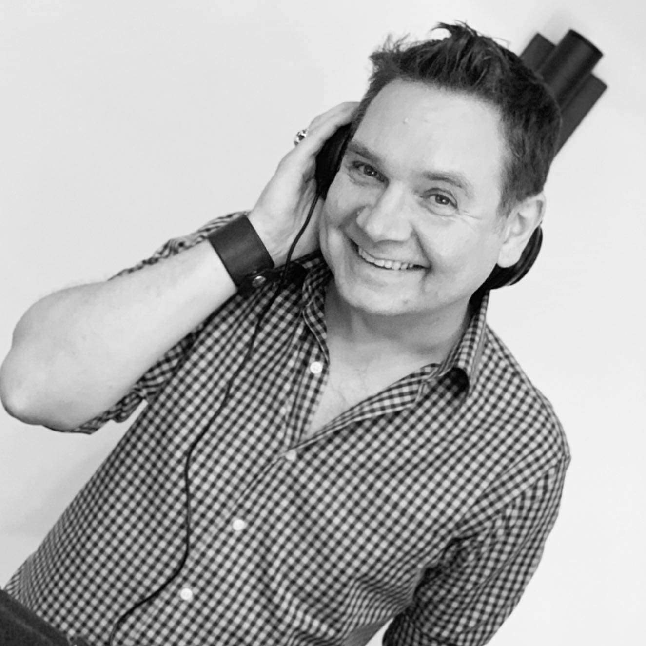 Modish Mark DJ playing at $event->title() }}
